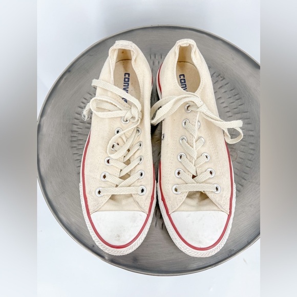 Classic Off White Converse Chucks - Picture 1 of 7